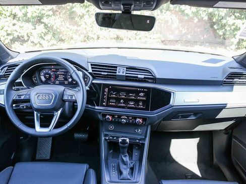Used 2025 Audi Q3 2.0T Premium w/ Convenience Package AWD/4WD image 13