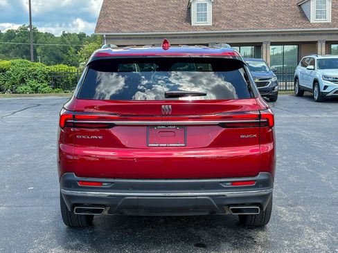 Used 2025 Buick Enclave Preferred w/ Power Package FWD image 7