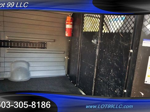 Used 2009 Ford E-350 and Econoline 350 Extended Super Duty image 15