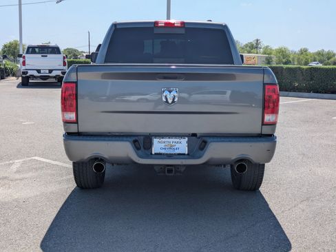 Used 2009 Dodge Ram 1500 Truck Sport image 4