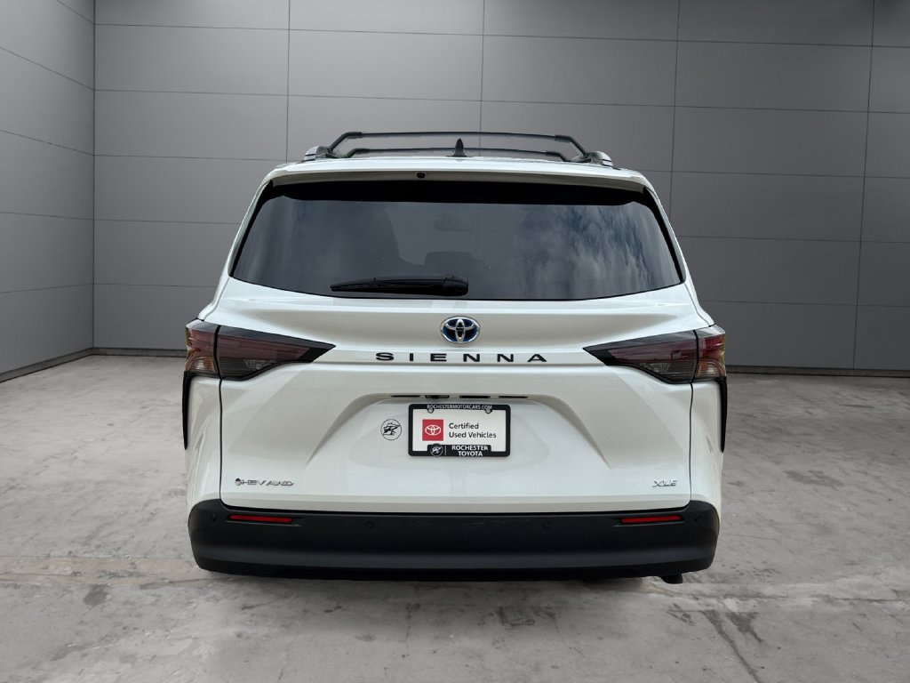 Certified 2025 Toyota Sienna XLE w/ XLE Plus Package AWD/4WD image 4
