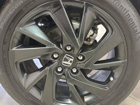 Used 2021 Honda HR-V Sport image 12