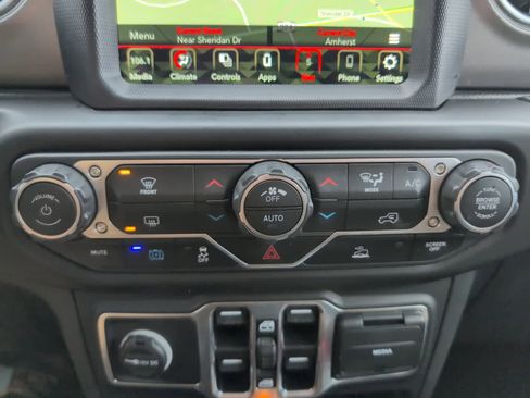 Used 2023 Jeep Wrangler Unlimited Rubicon 4xe image 24