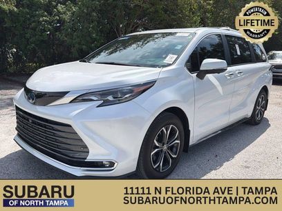 Used 2025 Toyota Sienna Platinum
