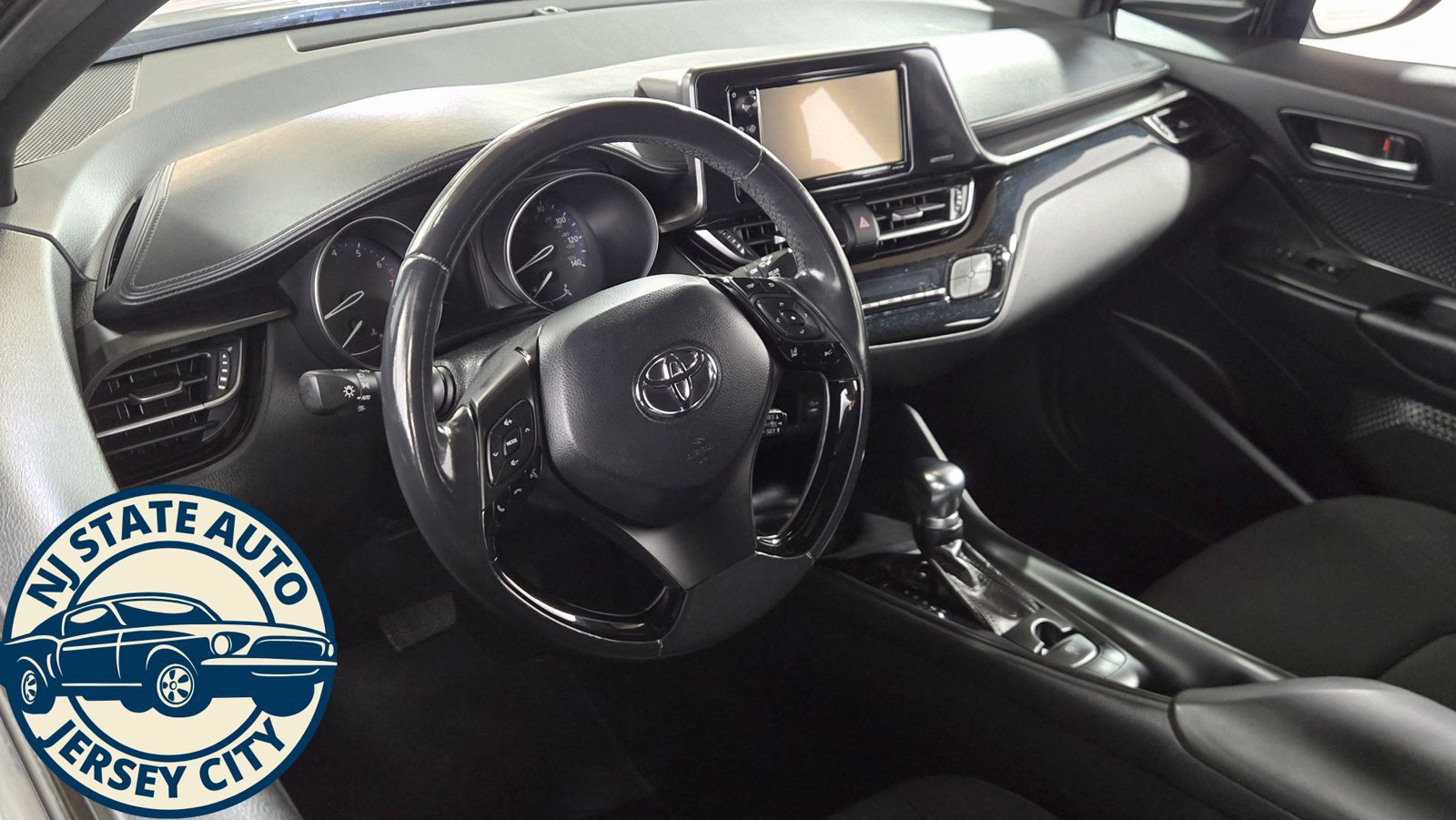 Used 2018 Toyota C-HR XLE FWD image 10
