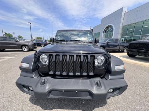 Used 2022 Jeep Wrangler Unlimited Sport AWD/4WD image 7