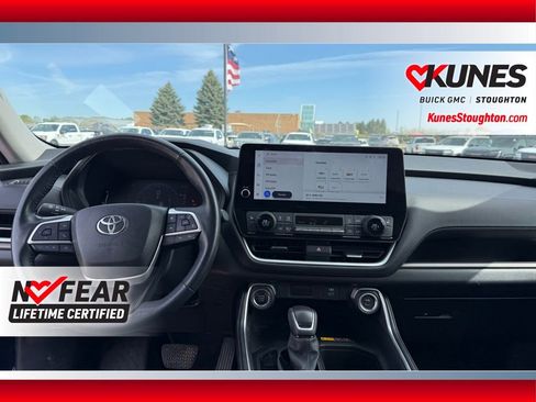 Used 2024 Toyota Grand Highlander AWD image 41
