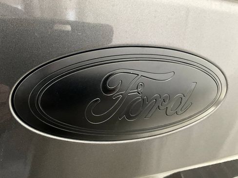 Used 2018 Ford F150 XLT w/ Equipment Group 302A Luxury AWD/4WD image 30