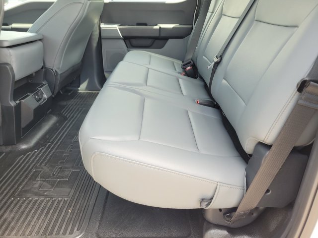 New 2026 Ford F250 XL w/ FX4 Off-Road Package AWD/4WD image 10