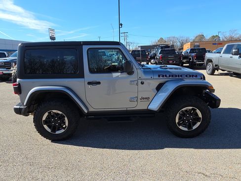 Used 2018 Jeep Wrangler Rubicon w/ Steel Bumper Group image 9