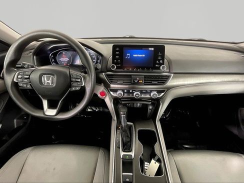 Used 2018 Honda Accord LX image 8