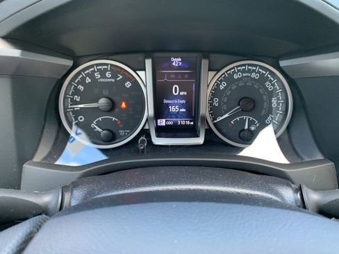 Used 2022 Toyota Tacoma SR5 image 16