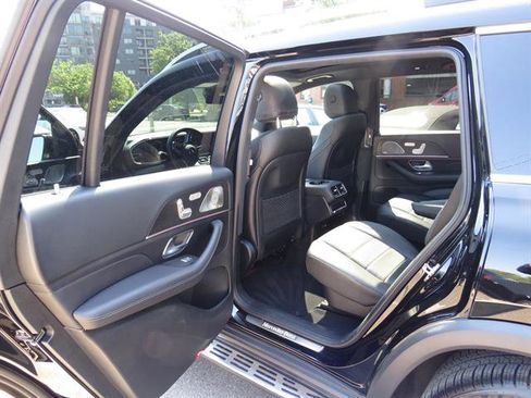 Used 2022 Mercedes-Benz GLS 450 4MATIC image 24
