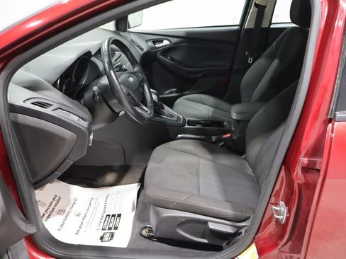 Used 2015 Ford Focus SE w/ SE Cold Weather Package FWD image 11