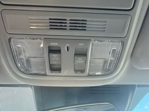 Used 2022 Honda CR-V EX image 19