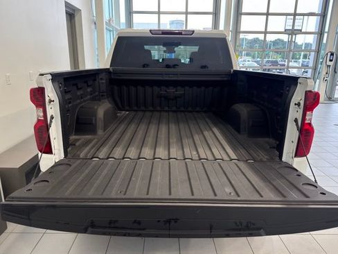 Used 2026 Chevrolet Silverado 1500 LT AWD/4WD image 40