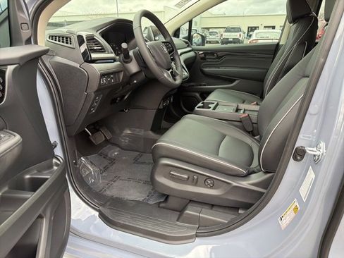 New 2026 Honda Odyssey Touring image 21