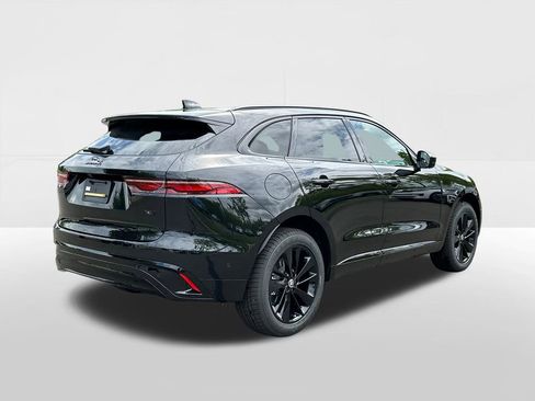 New 2026 Jaguar F-PACE R-Dynamic S image 4