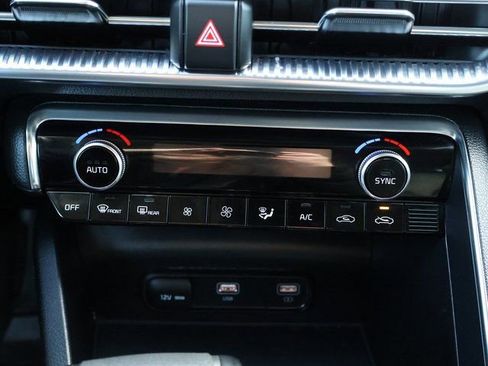 Used 2022 Kia K5 EX w/ EX Premium Package image 24