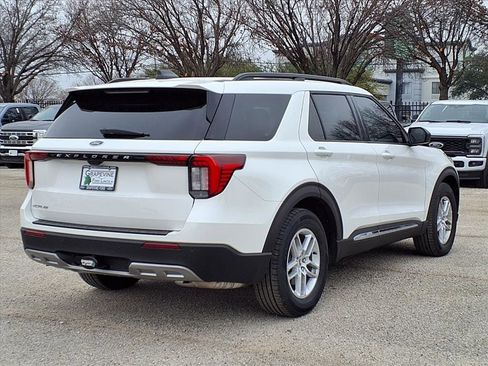 New 2025 Ford Explorer Active w/ Active Comfort Package image 4
