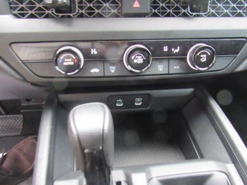 Used 2023 Honda Accord LX image 19
