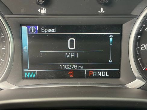 Used 2017 GMC Acadia SLT FWD image 6