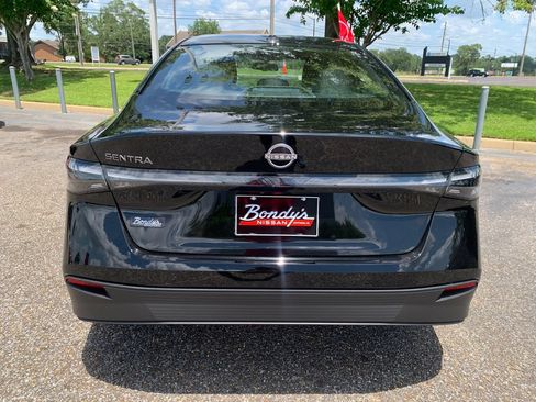 New 2026 Nissan Sentra SV w/ SV Convenience Package FWD image 4