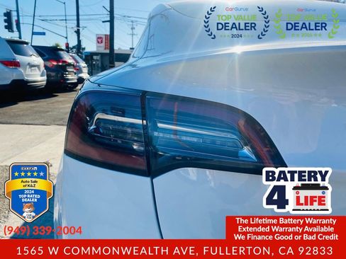 Used 2022 Tesla Model 3 Long Range AWD/4WD image 18
