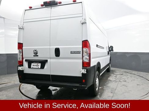 Used 2025 RAM ProMaster 2500 w/ Convenience Group image 6