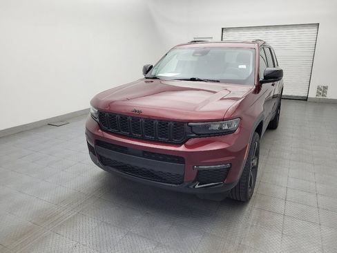 Used 2022 Jeep Grand Cherokee L Limited w/ Black Appearance Package RWD image 15