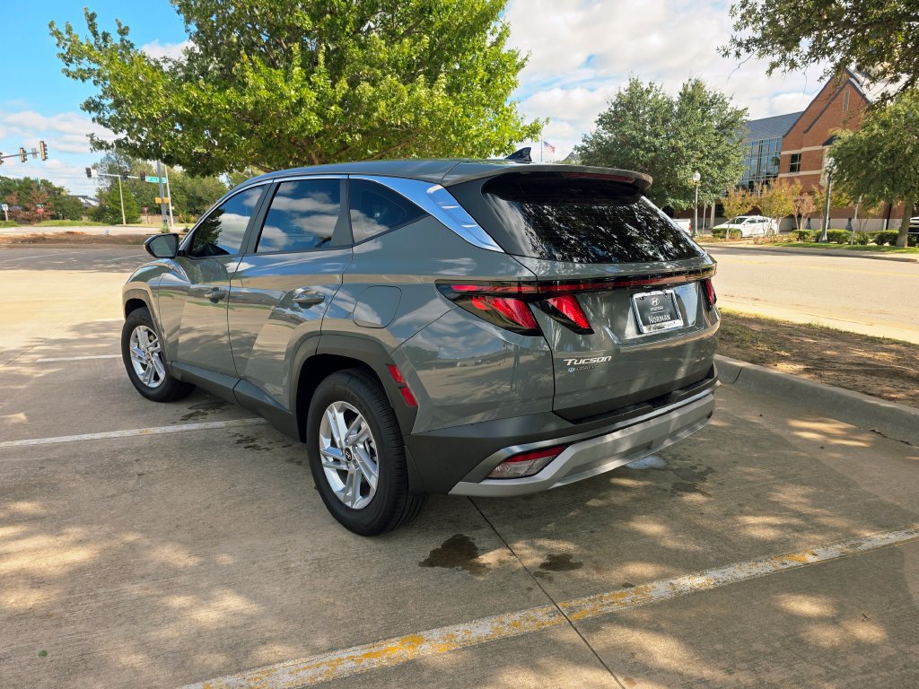 New 2026 Hyundai Tucson SE FWD image 8