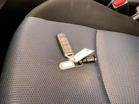 Used 2017 Toyota Yaris iA image 11