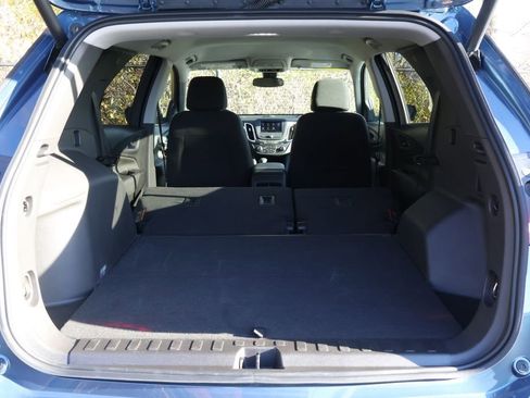 Used 2024 Chevrolet Equinox LT image 48