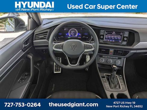 Used 2024 Volkswagen Jetta Sport FWD image 15
