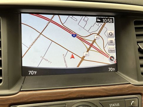 Used 2019 Nissan Pathfinder Platinum image 5