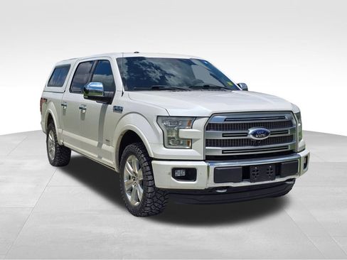 Used 2015 Ford F150 Platinum w/ Equipment Group 701A Luxury AWD/4WD image 8