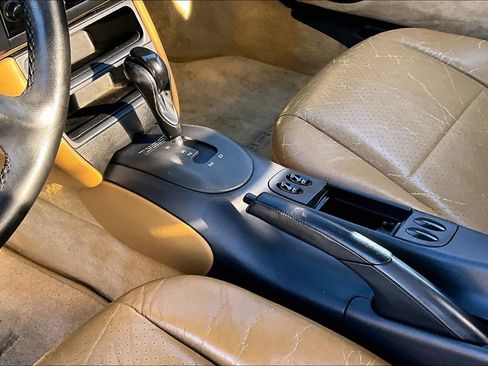 Used 1999 Porsche Boxster image 16