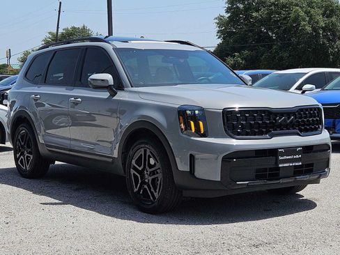 Used 2025 Kia Telluride EX X-Line AWD/4WD image 8
