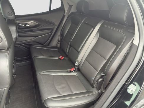 Used 2023 GMC Terrain SLT w/ Elevation Edition FWD image 14
