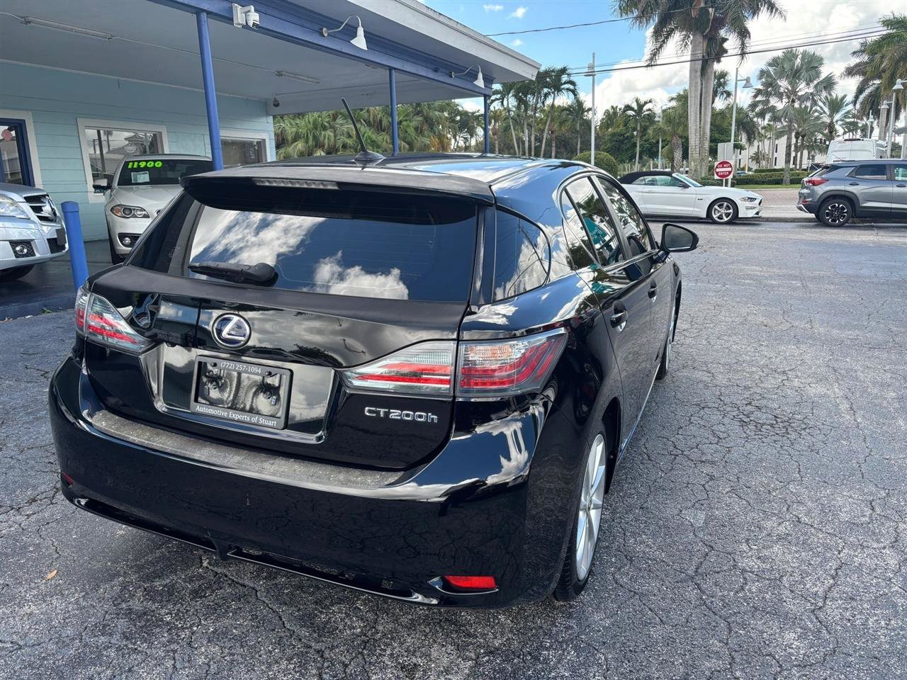 Used 2013 Lexus CT 200h w/ Premium Pkg w/Navigation FWD image 5