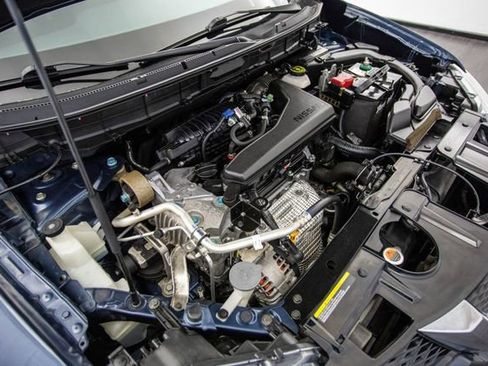 Used 2016 Nissan Rogue SV image 45