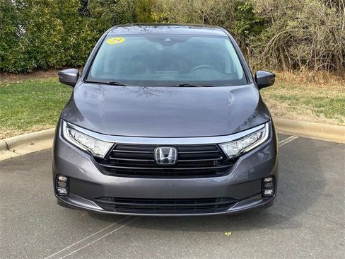 Used 2023 Honda Odyssey EX-L image 2