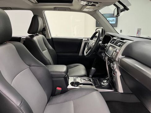 Used 2019 Toyota 4Runner SR5 Premium AWD/4WD image 58