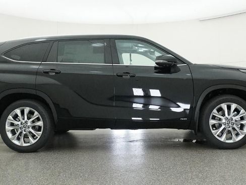 New 2026 Toyota Highlander Limited AWD/4WD image 27