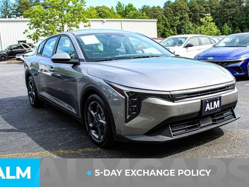 Used 2025 Kia K4 FWD image 4