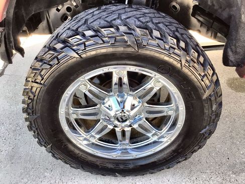 Used 2015 Ford F150 Platinum w/ Equipment Group 701A Luxury image 34