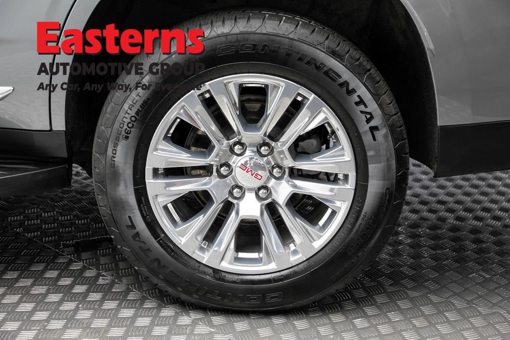 Used 2025 GMC Yukon Denali AWD/4WD image 8