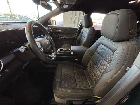 Used 2025 Chevrolet Equinox LT image 31