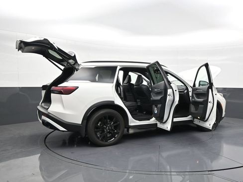 Used 2025 INFINITI QX60 Luxe w/ Black Edition FWD image 28