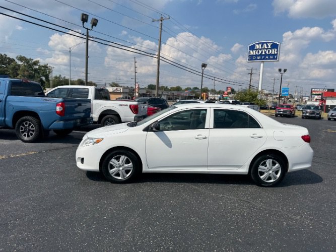 Used 2009 Toyota Corolla FWD image 2
